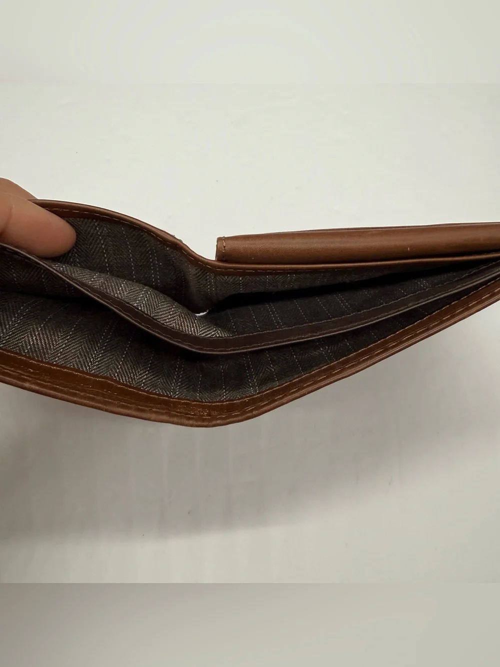 Joseph Abboud Mens Brown Genuine Leather Bi-Fold Wallet